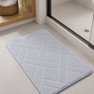 LIGHT GREY CRISS CROSS LUXURY MEMORY FOAM BATH MAT - Image 2