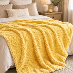 YELLOW SHEET STREET EMBOSSED FLANNEL THROW/BLANKET - Image 2